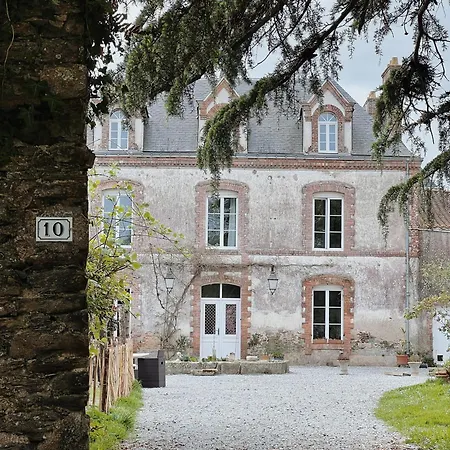 Ch2 - Manoir Du Moulinier - Campagne - Calme - Petit-dejeuner Inclus - Table D'hote Sur Reservation - Parking Gratuit Bed & Breakfast *