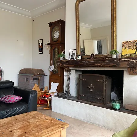 Bed & Breakfast Ch2 - Manoir Du Moulinier - Campagne - Calme - Petit-dejeuner Inclus - Table D'hote Sur Reservation - Parking Gratuit *