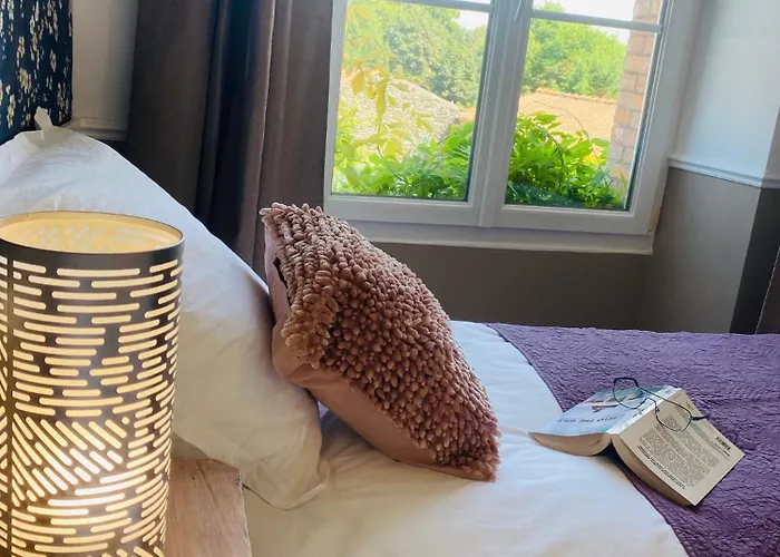 Couette-café Ch2 - Manoir Du Moulinier - Campagne - Calme - Petit-déjeûner Inclus - Table D'hôte Sur Réservation - Parking Gratuit